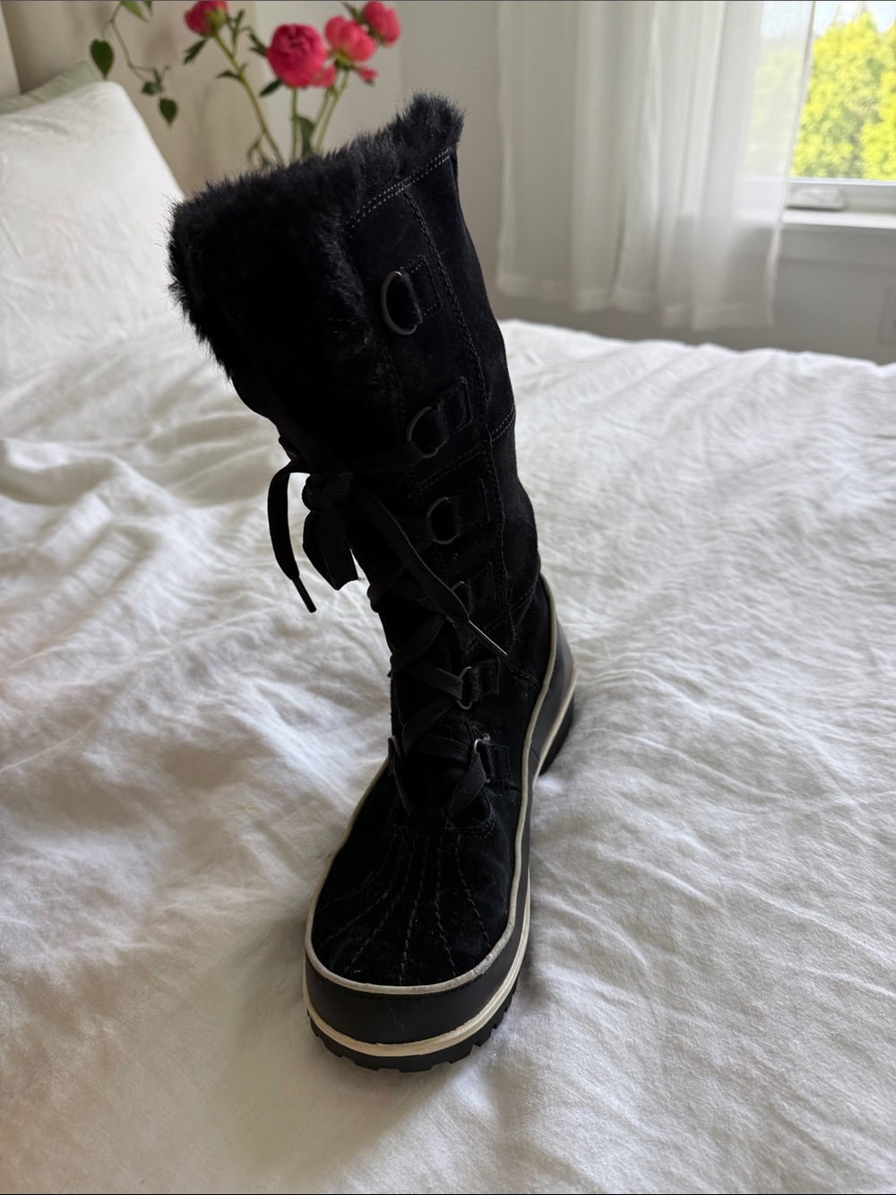 Sorel Black Lace-Up Suede Fur-Trim Boots - Picture 3 of 4